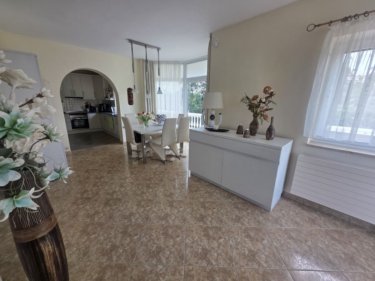 Detached Villa in Calahonda — photo 5 of 10