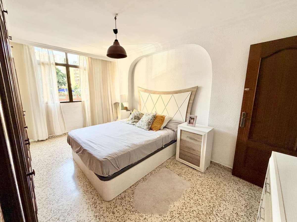Middle Floor Apartment in Marbella — photo 7 of 10