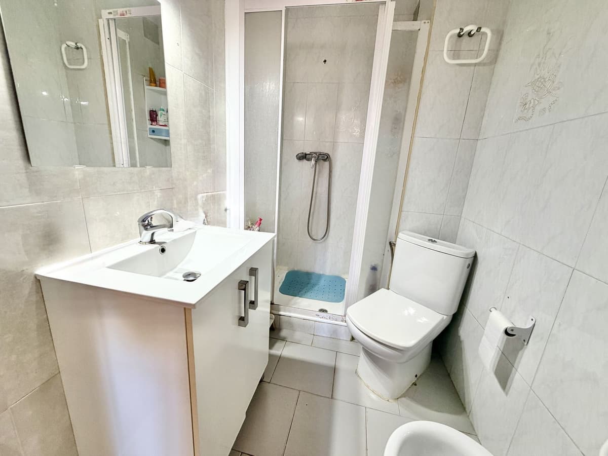 Middle Floor Apartment in Marbella — photo 9 of 10