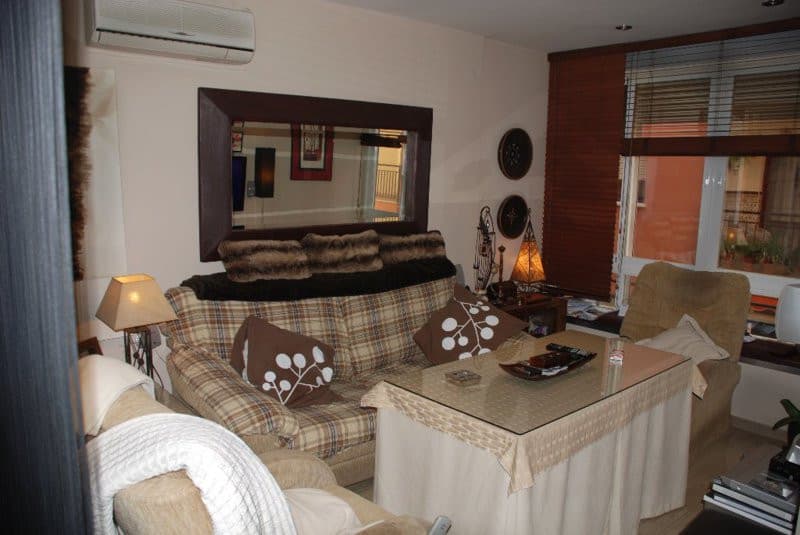 Middle Floor Apartment in Estepona — photo 9 of 10