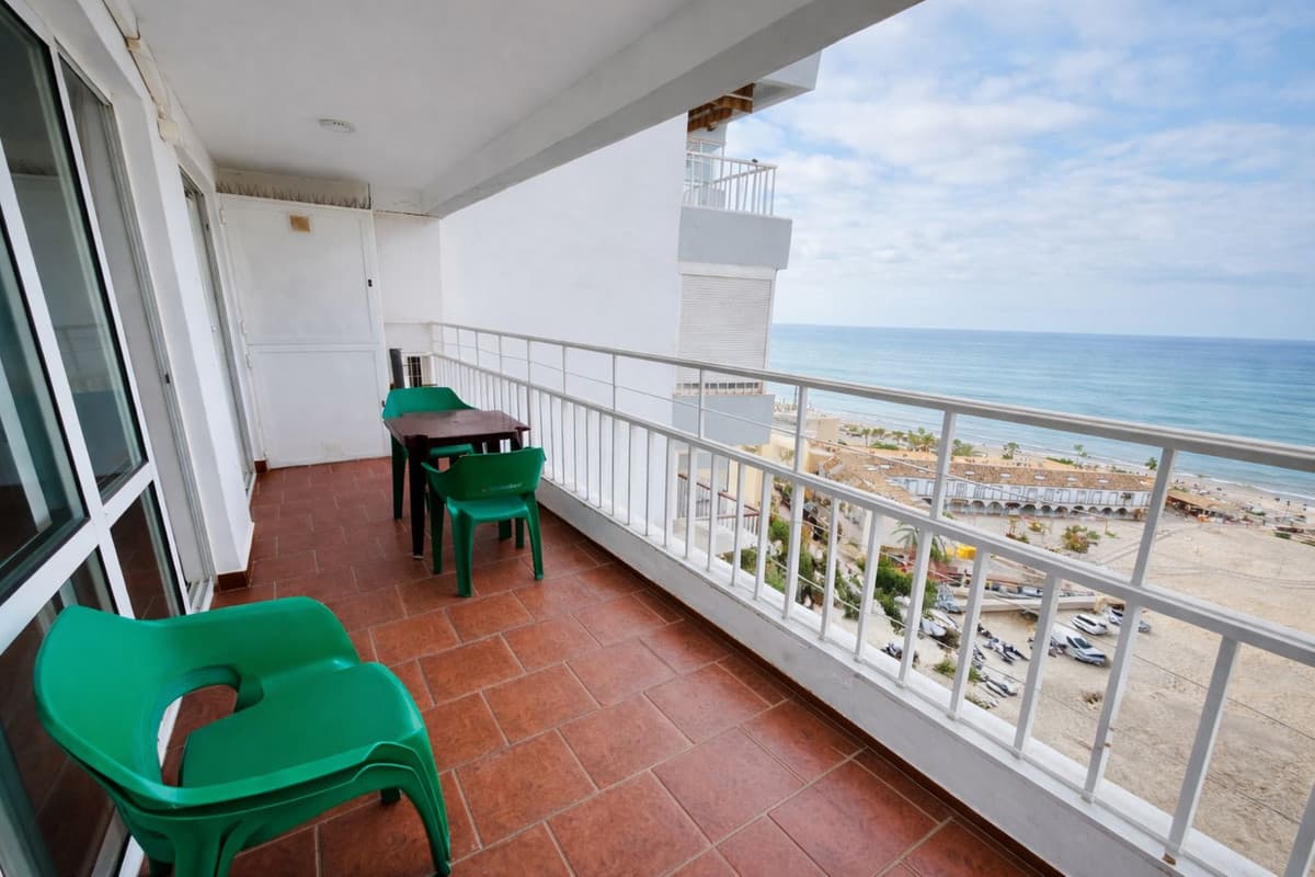 Middle Floor Apartment in Benalmadena — photo 1 of 10