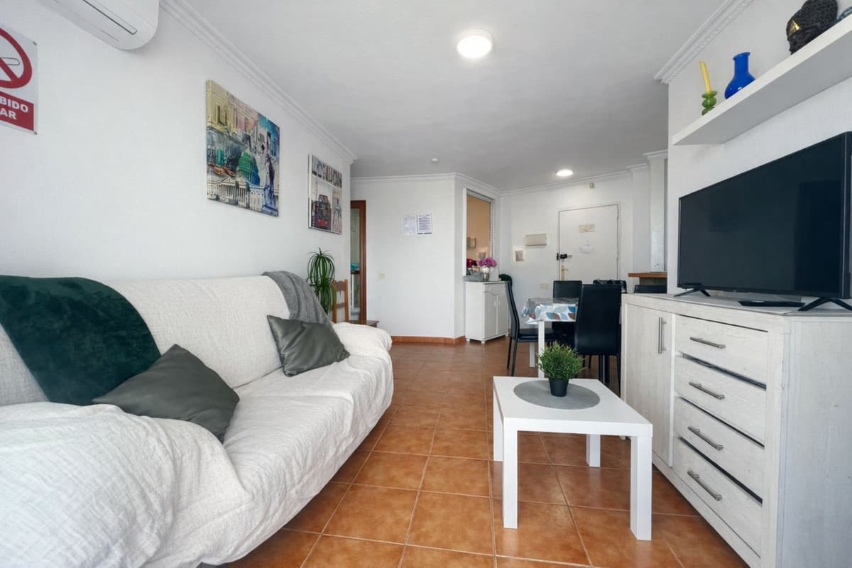 Middle Floor Apartment in Benalmadena — photo 10 of 10