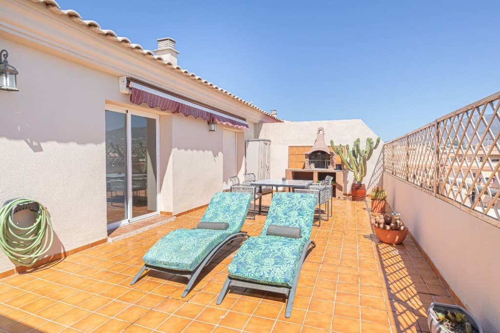 Penthouse in Las Lagunas — photo 2 of 10