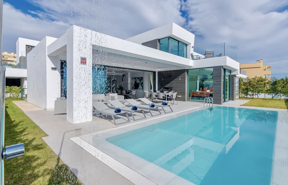 Detached Villa in Calahonda — photo 2 of 10