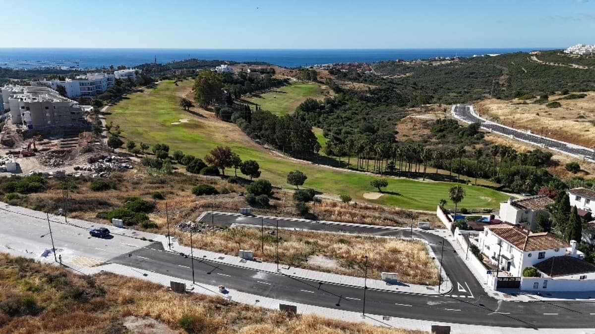 Residential Plot in Estepona — photo 2 of 10