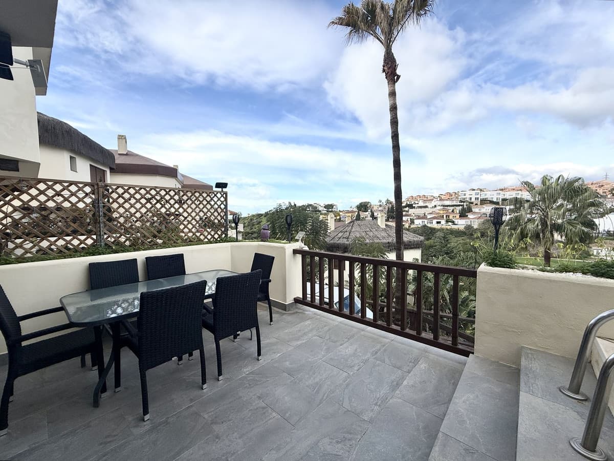 Detached Villa in Riviera del Sol — photo 2 of 10