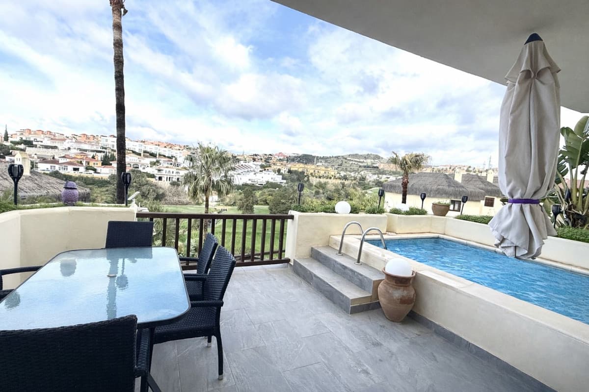 Detached Villa in Riviera del Sol — photo 3 of 10