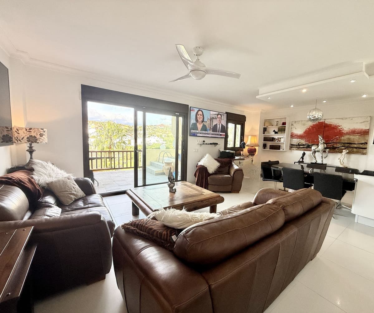 Detached Villa in Riviera del Sol — photo 6 of 10