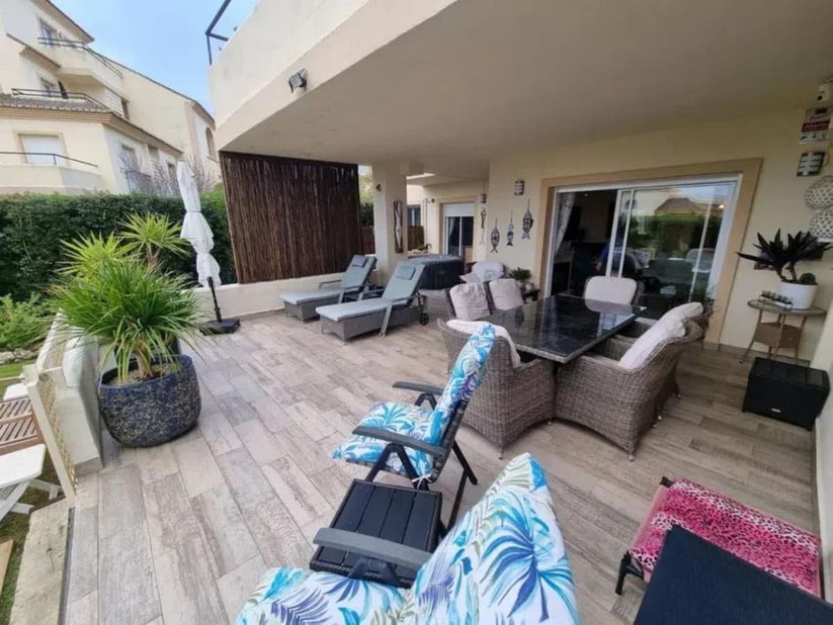 Ground Floor Apartment in San Roque — photo 1 of 10