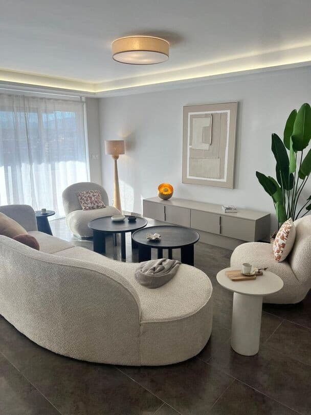 Middle Floor Apartment in Fuengirola — photo 3 of 10
