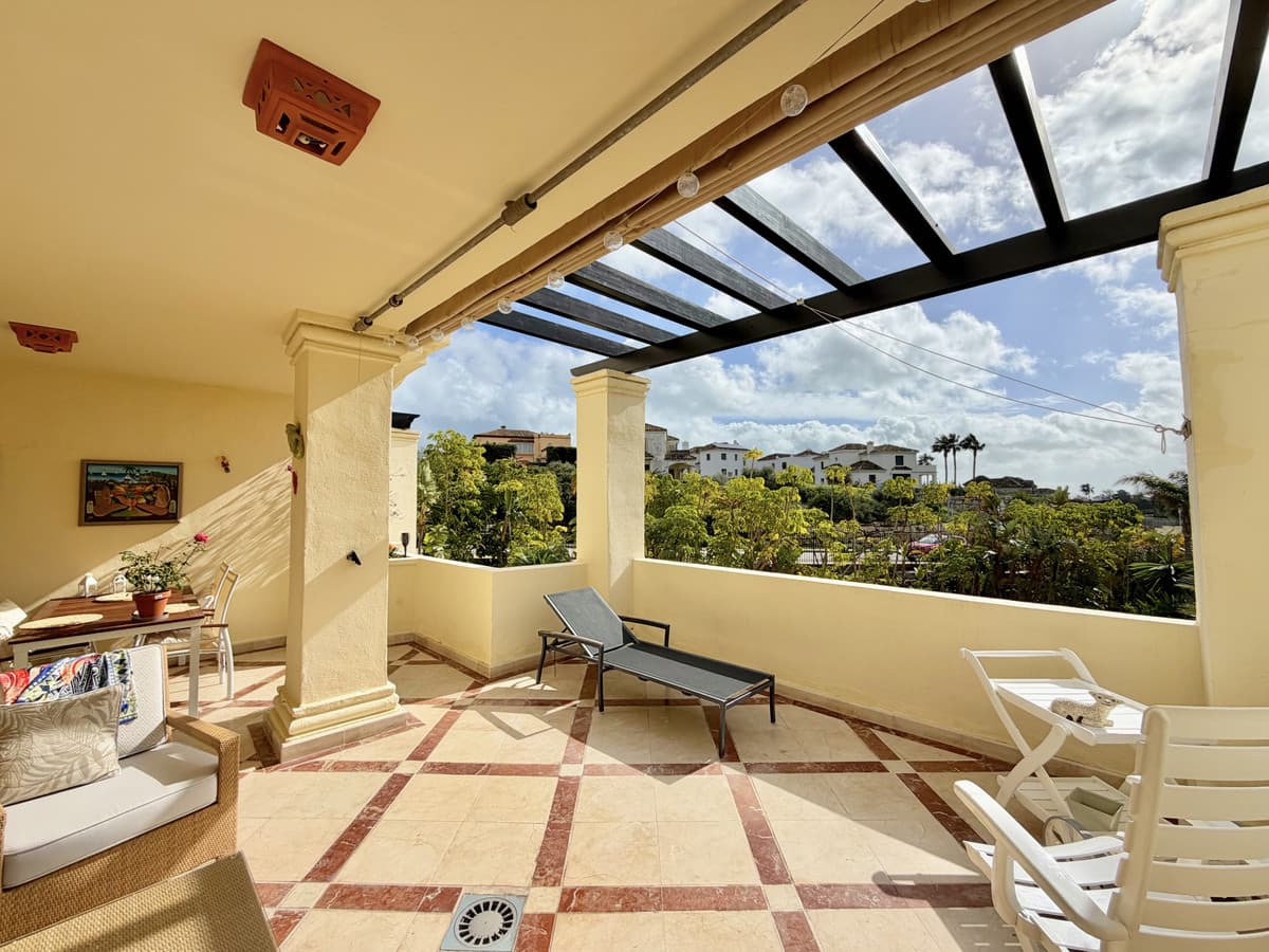 Middle Floor Apartment in Casares — photo 8 of 10