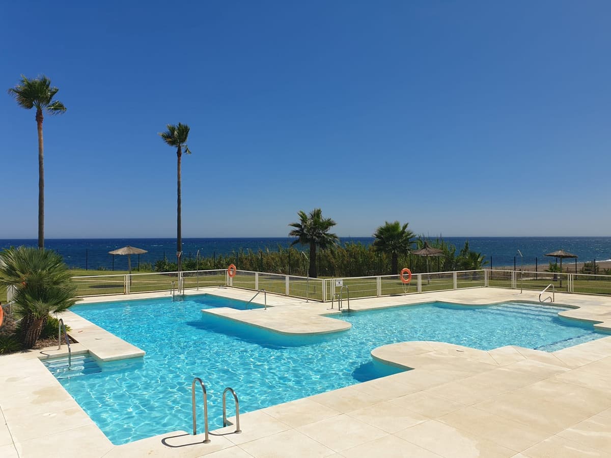 Semi-Detached House in Casares — photo 2 of 10