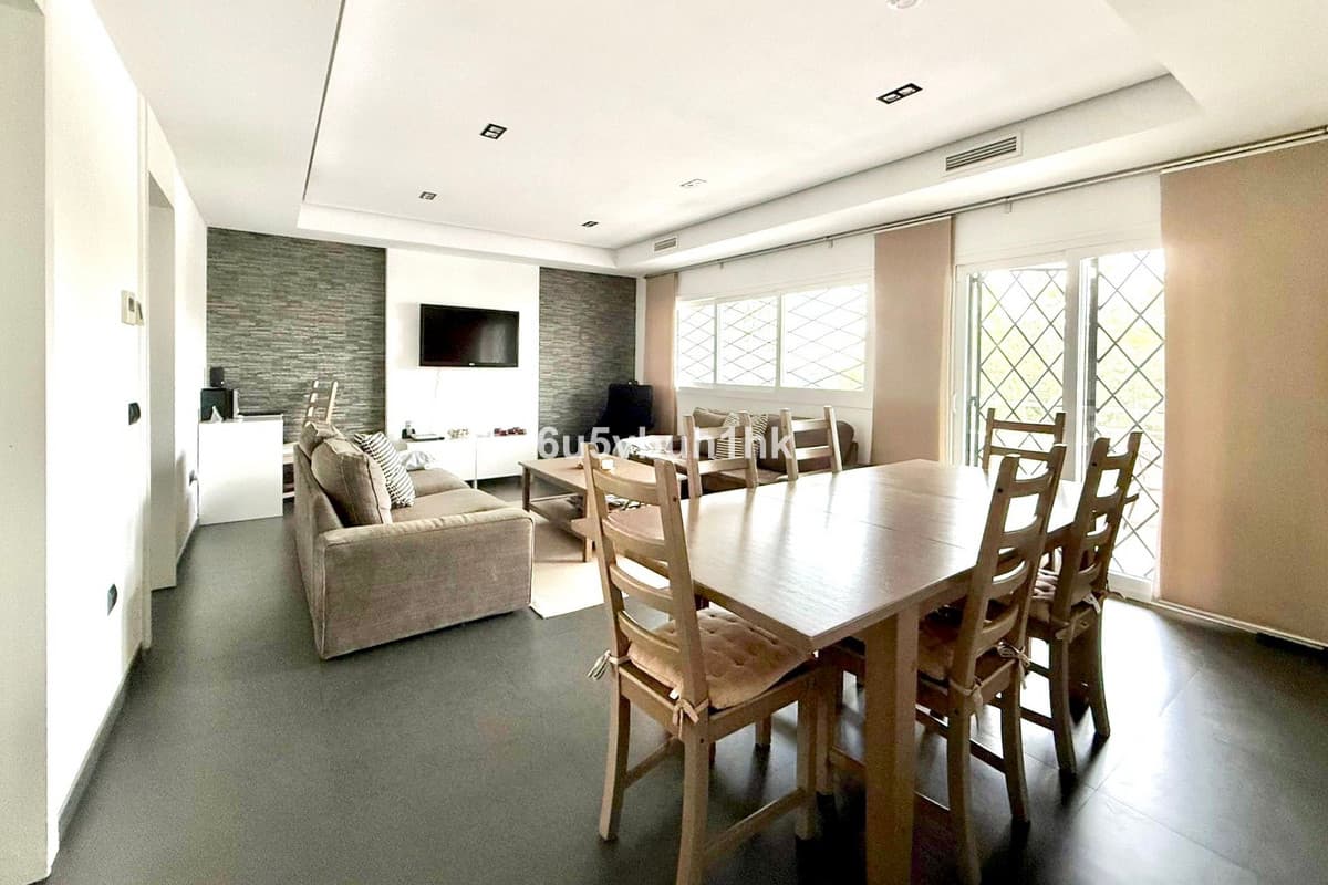 Townhouse in Torreblanca — photo 6 of 10