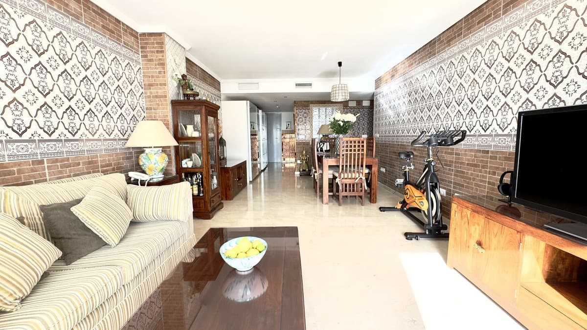 Top Floor Apartment in Guadalmina Baja — photo 6 of 10