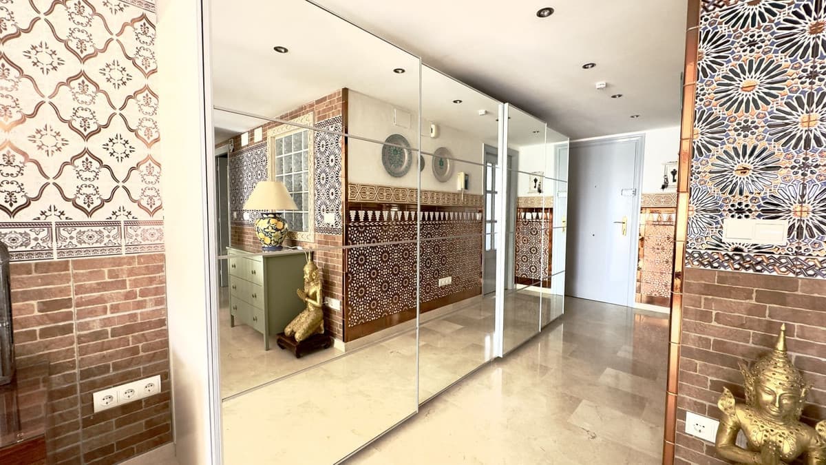 Top Floor Apartment in Guadalmina Baja — photo 10 of 10