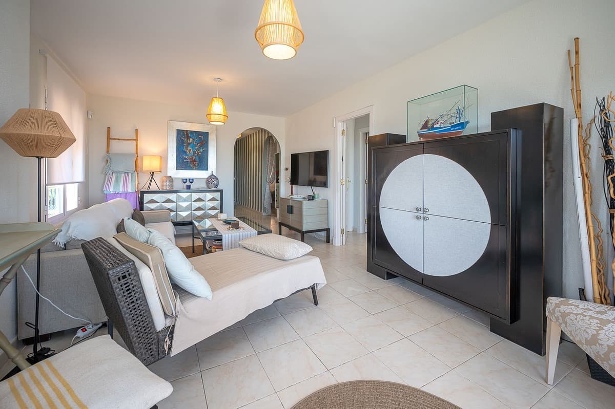 Middle Floor Apartment in Riviera del Sol — photo 7 of 10