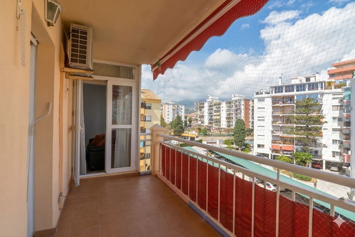 Middle Floor Apartment in Fuengirola — photo 3 of 10