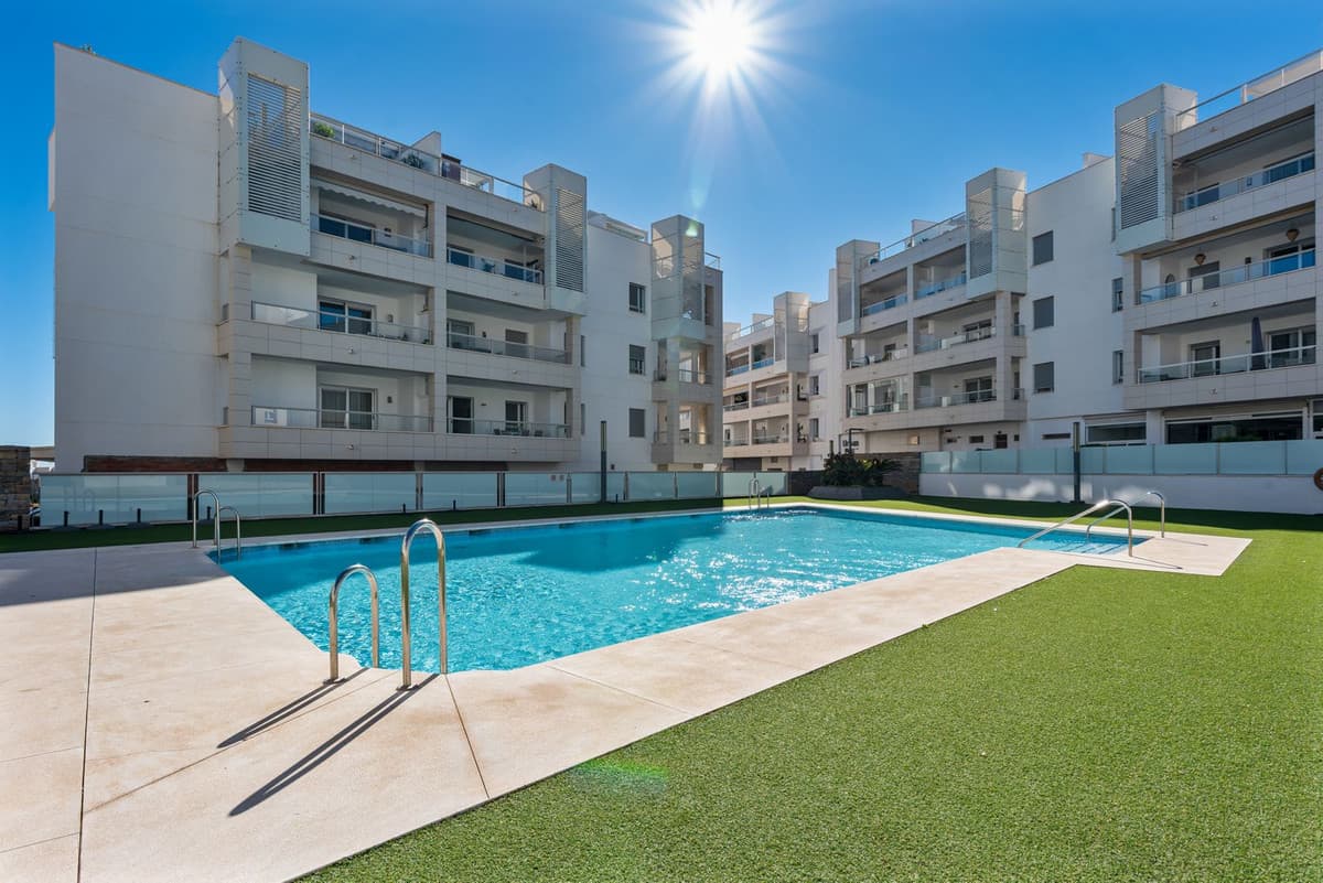 Middle Floor Apartment in San Pedro de Alcántara — photo 2 of 10