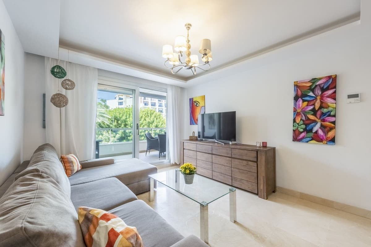 Middle Floor Apartment in San Pedro de Alcántara — photo 4 of 10