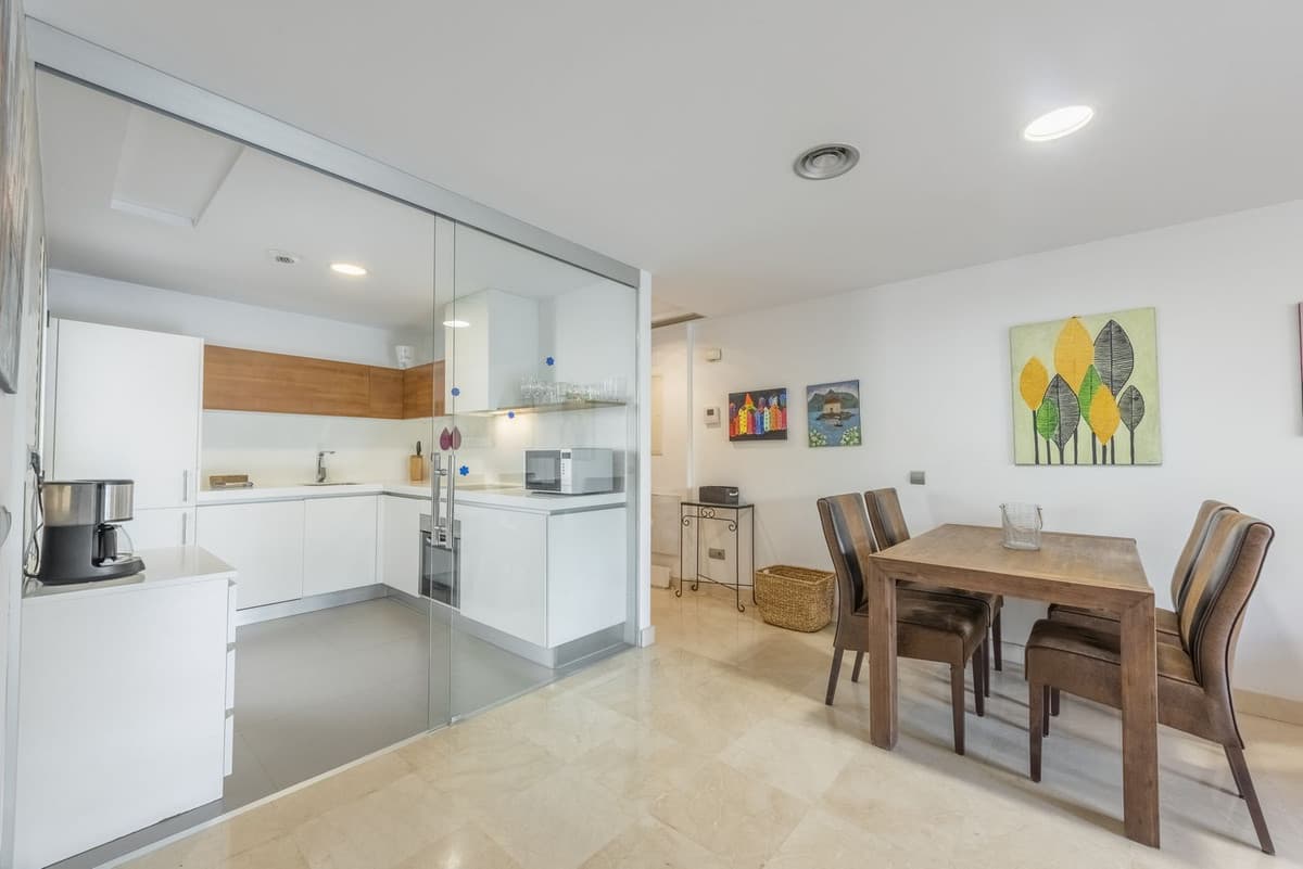 Middle Floor Apartment in San Pedro de Alcántara — photo 9 of 10