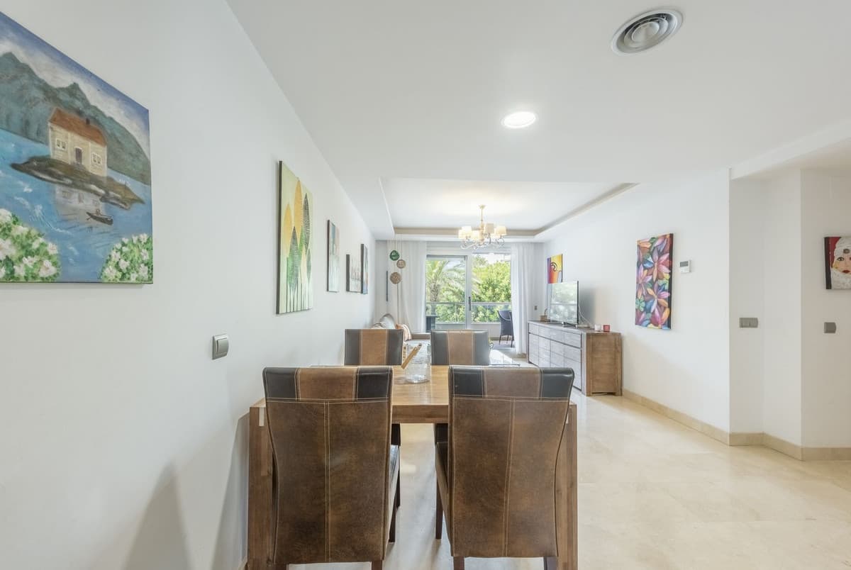 Middle Floor Apartment in San Pedro de Alcántara — photo 10 of 10