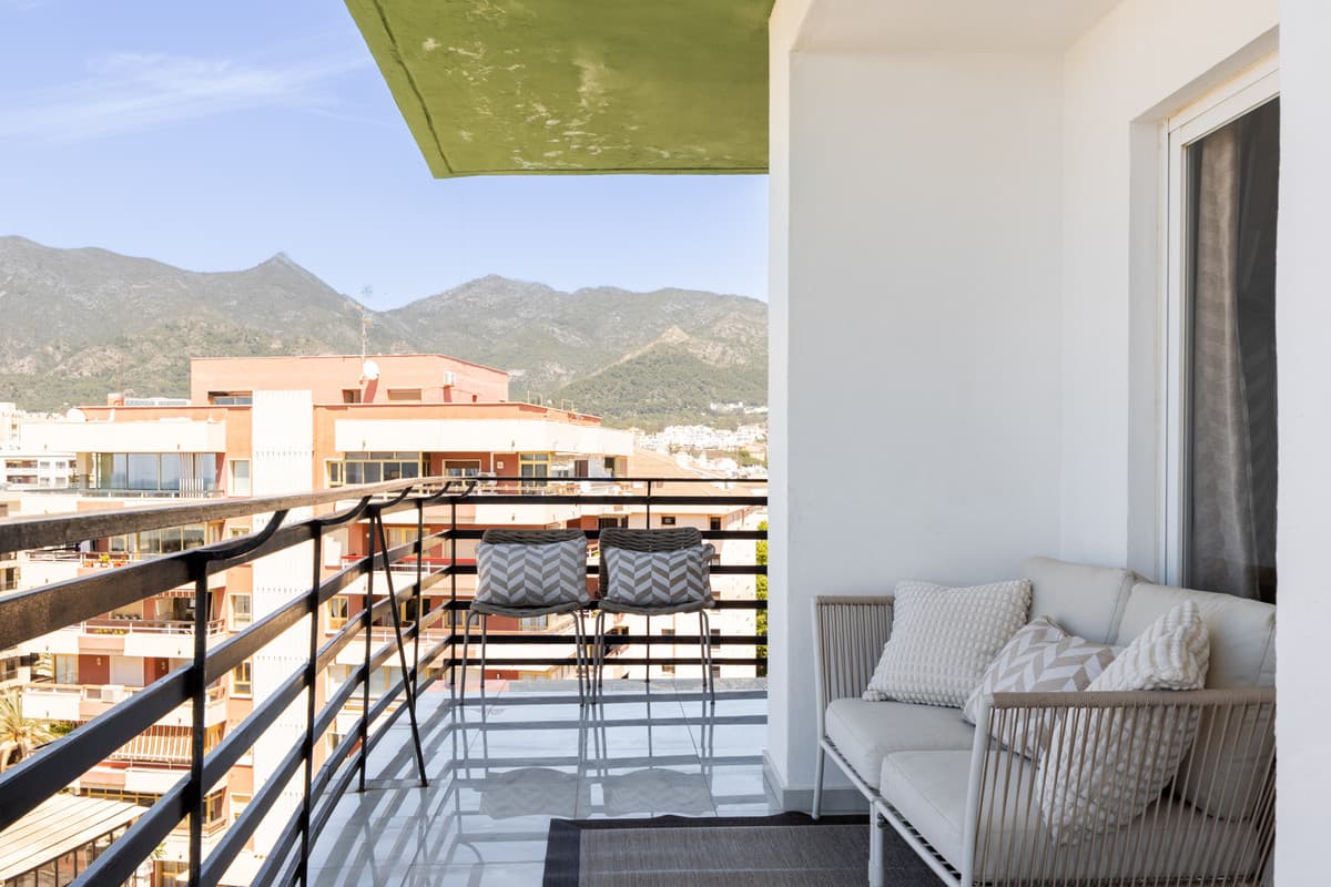 Middle Floor Apartment in Marbella — photo 4 of 10