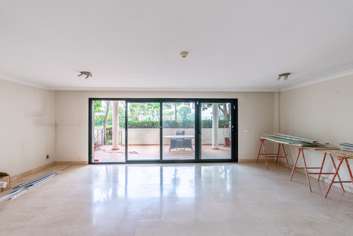 Townhouse in Estepona — photo 8 of 10