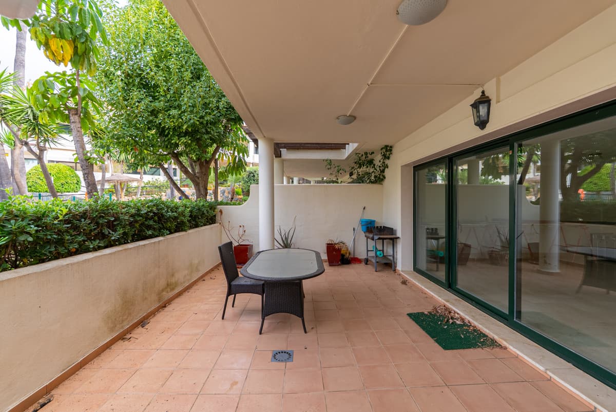 Townhouse in Estepona — photo 10 of 10