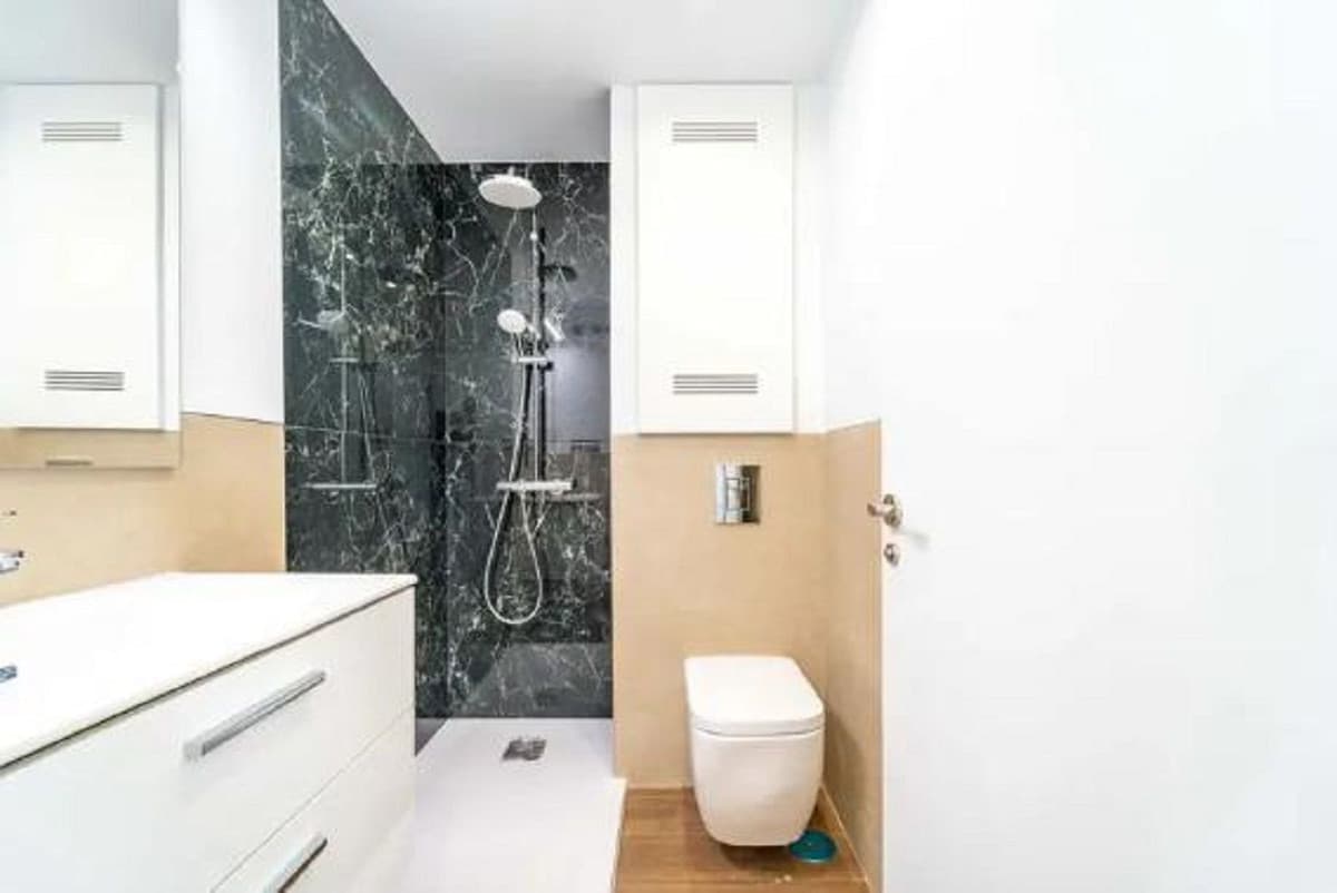 Middle Floor Apartment in Málaga Este — photo 6 of 10