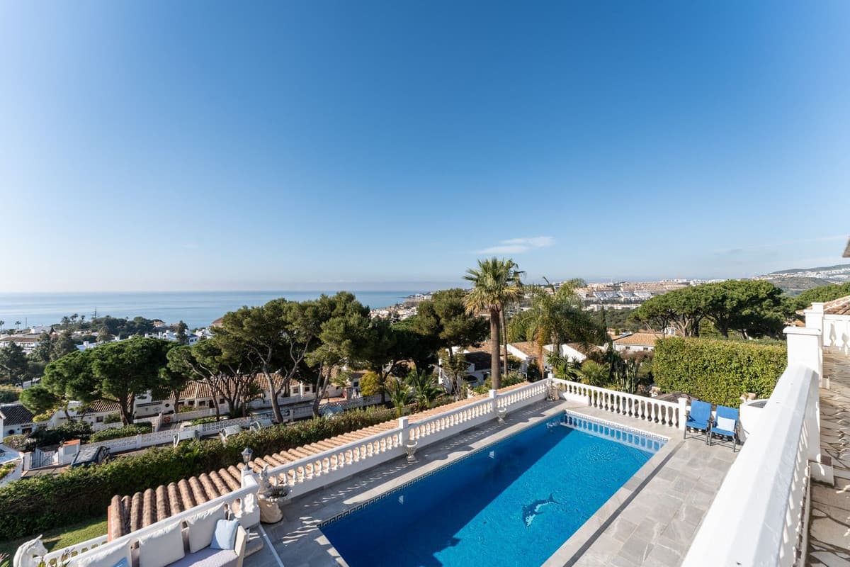 Detached Villa in La Cala de Mijas — photo 1 of 10