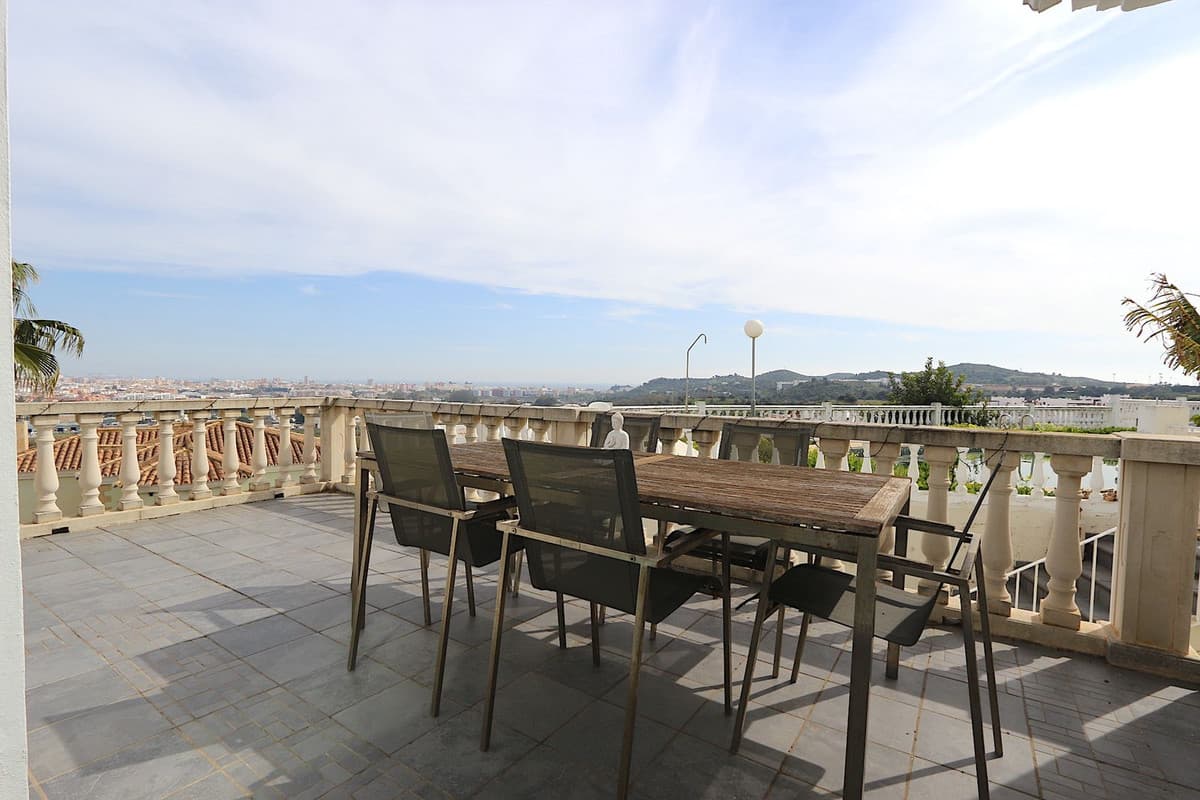 Detached Villa in Cerros del Aguila — photo 10 of 10