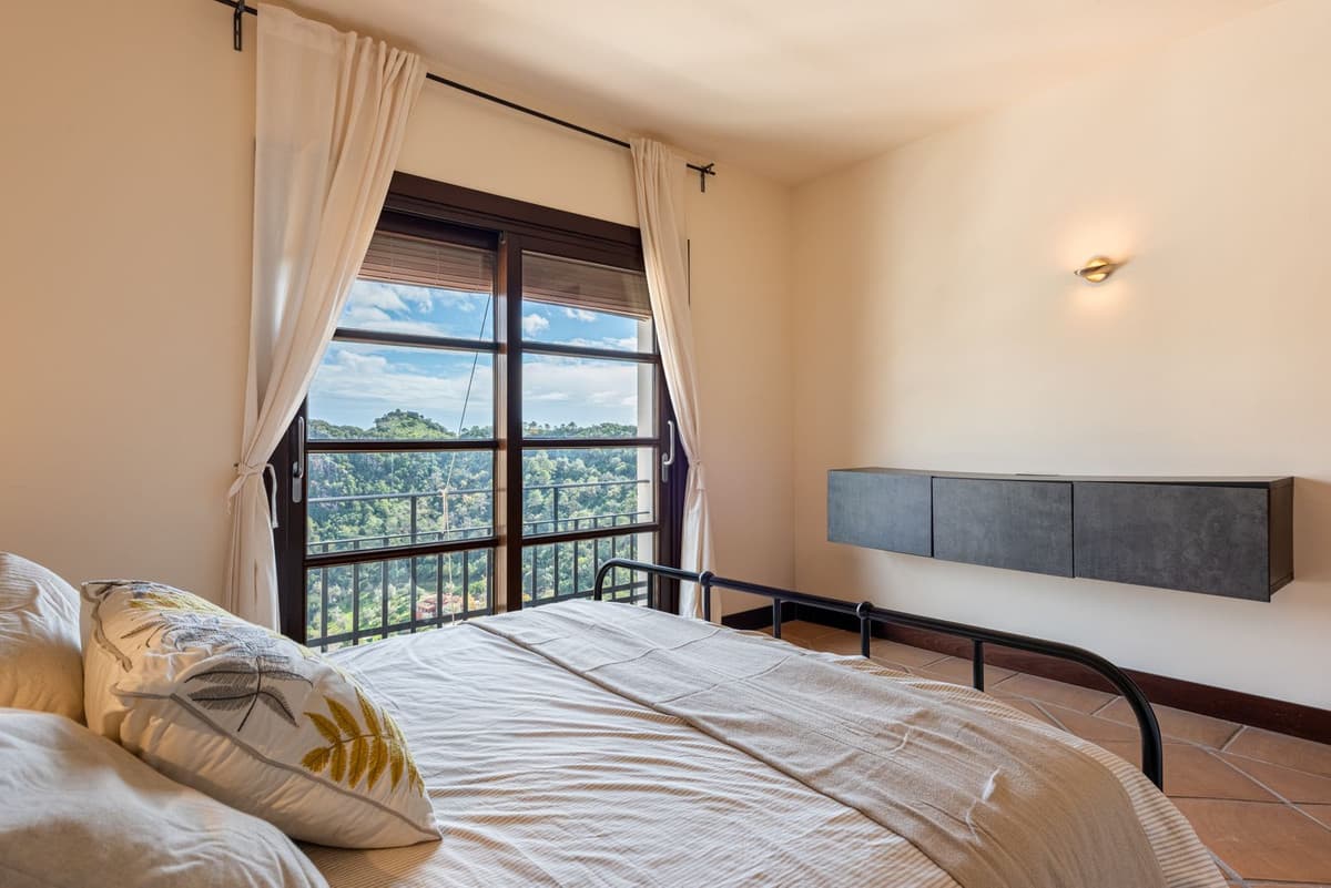 Townhouse in Benahavís — photo 7 of 10