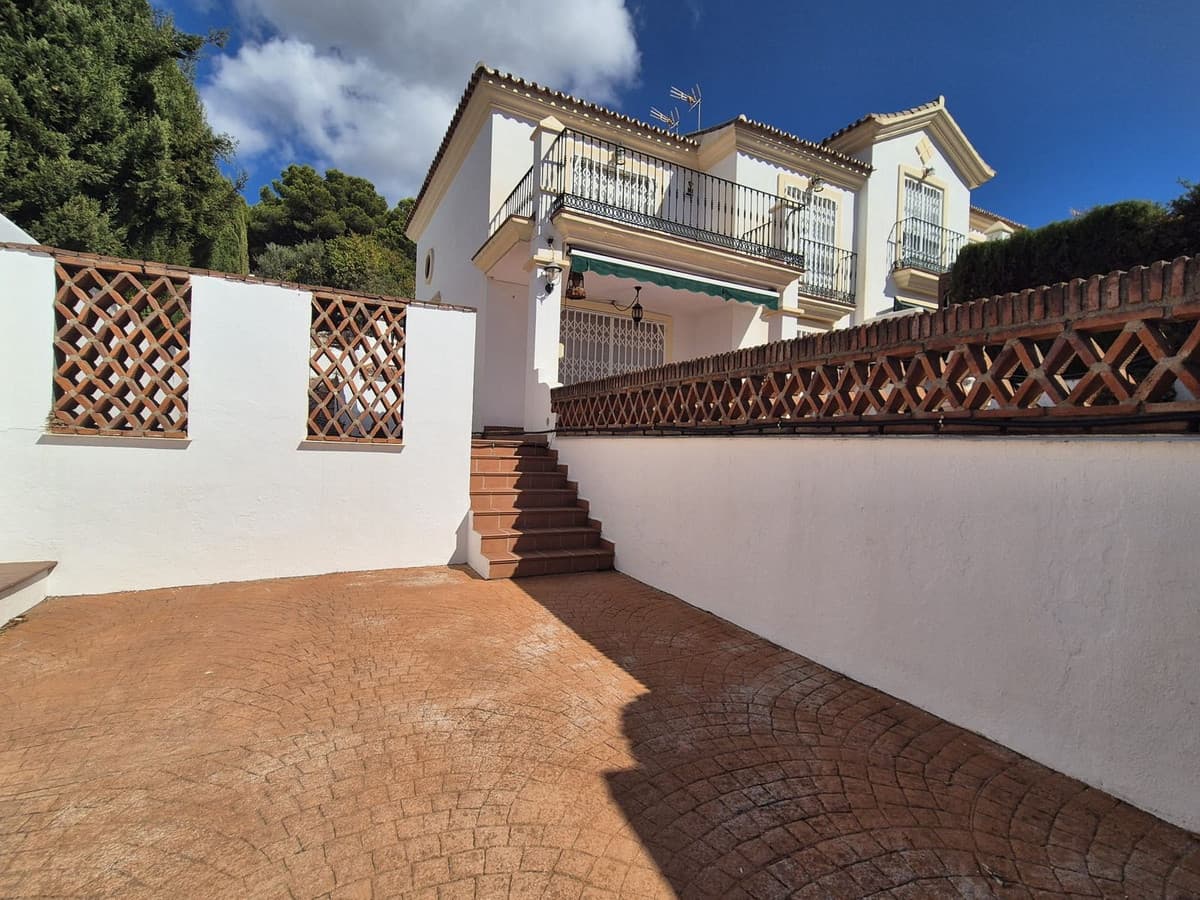 Semi-Detached House in Alhaurin Golf — photo 2 of 10
