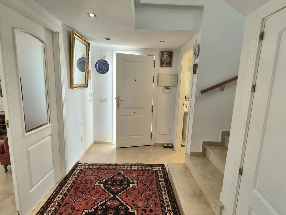 Semi-Detached House in Alhaurin Golf — photo 4 of 10