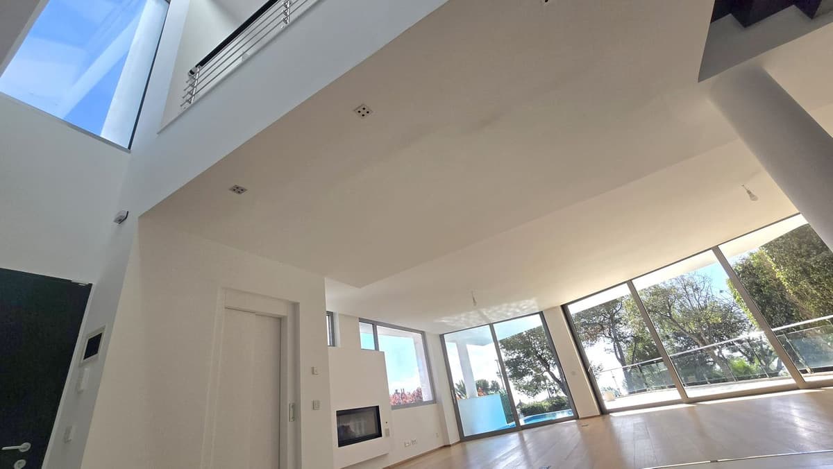 Semi-Detached House in The Golden Mile — photo 7 of 10