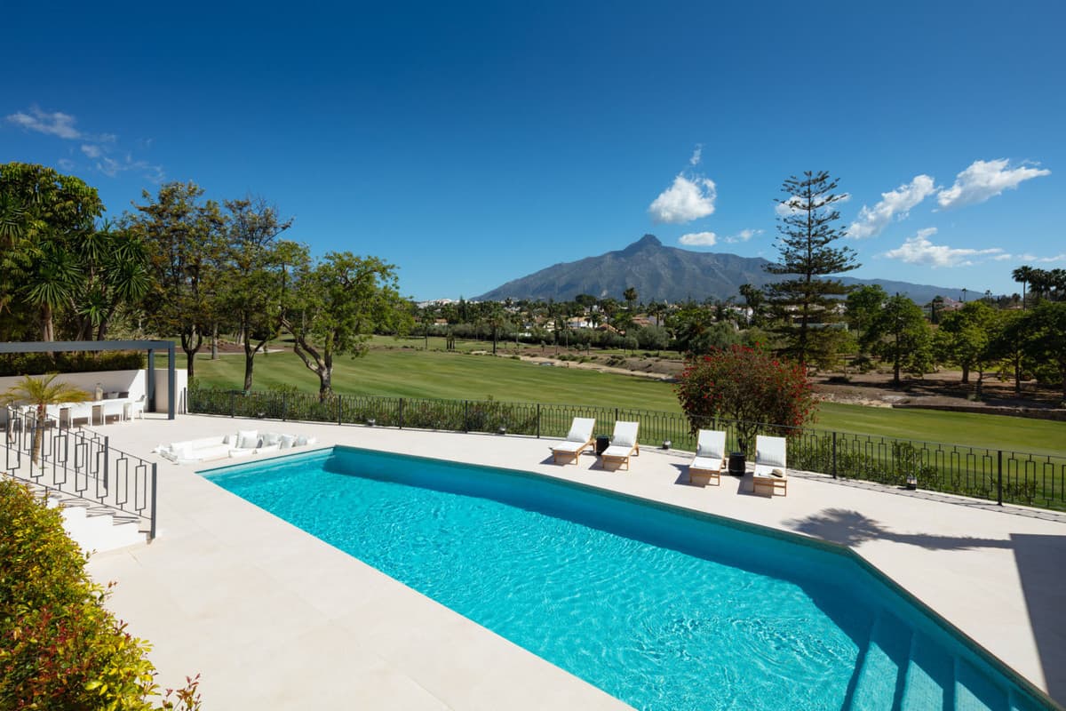 Detached Villa in Nueva Andalucía — photo 8 of 10