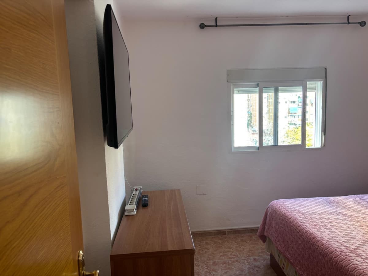 Middle Floor Apartment in Málaga — photo 7 of 10