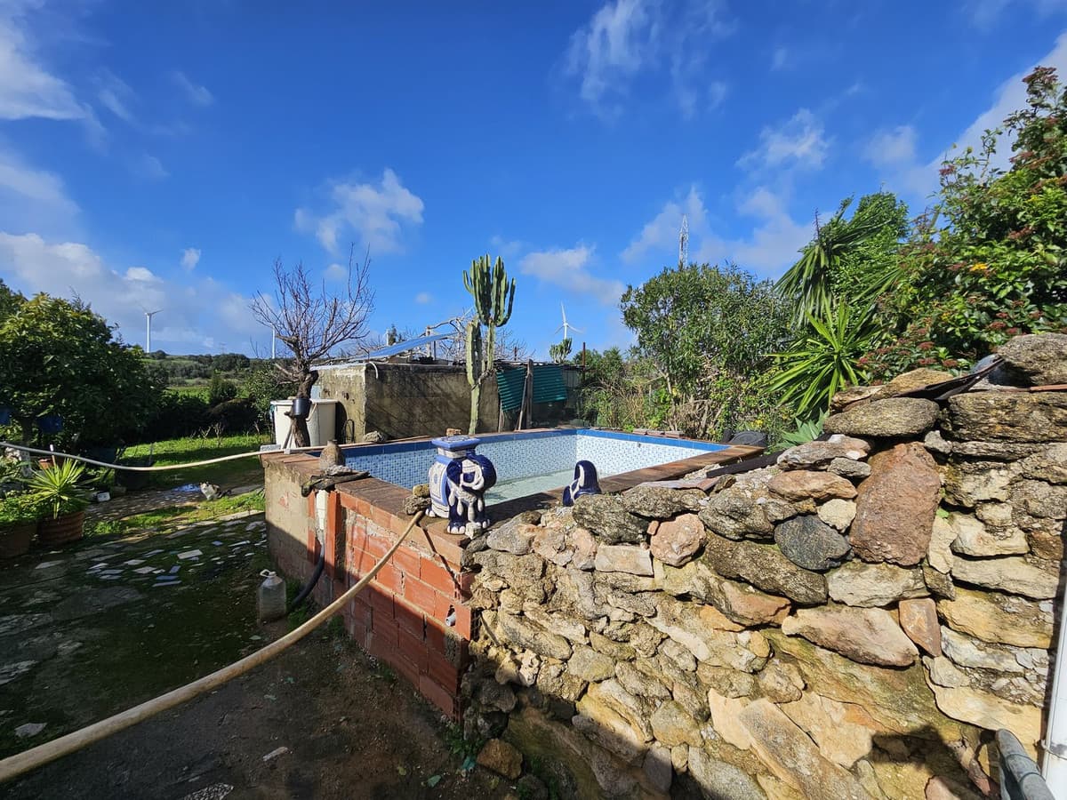 Bungalow in Casares — photo 1 of 10