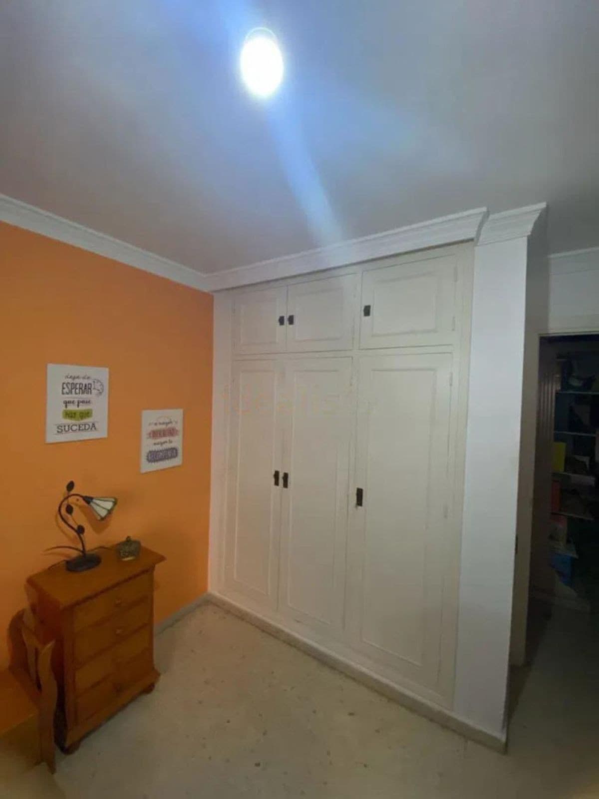 Middle Floor Apartment in Marbella — photo 5 of 10