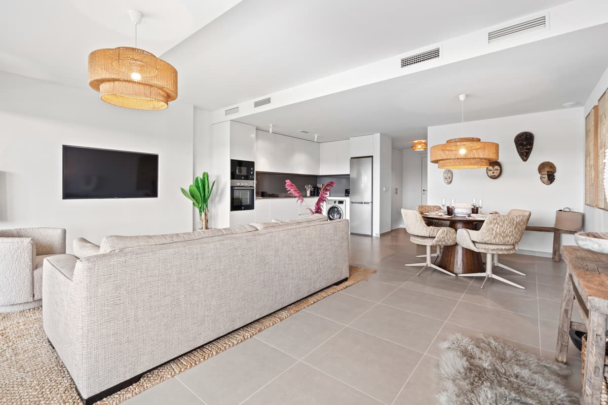 Middle Floor Apartment in Estepona — photo 8 of 10
