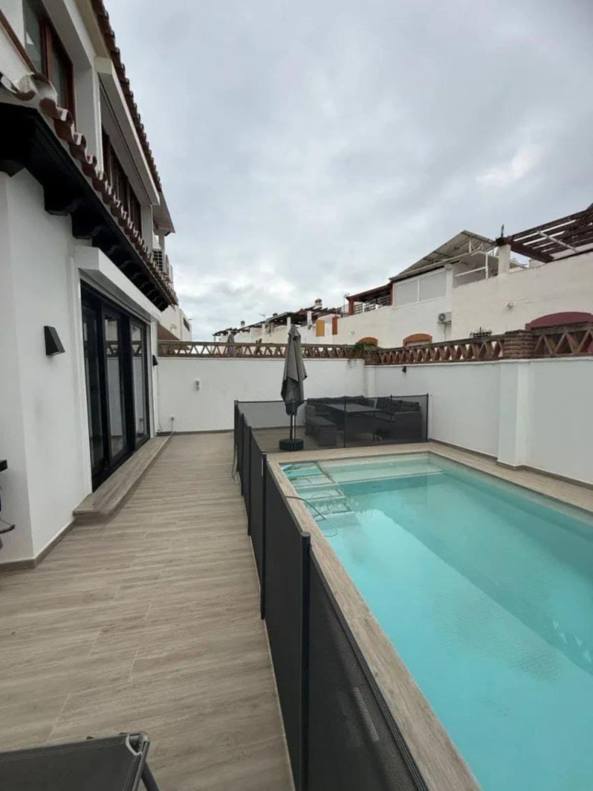 Townhouse in Marbella — photo 1 of 10