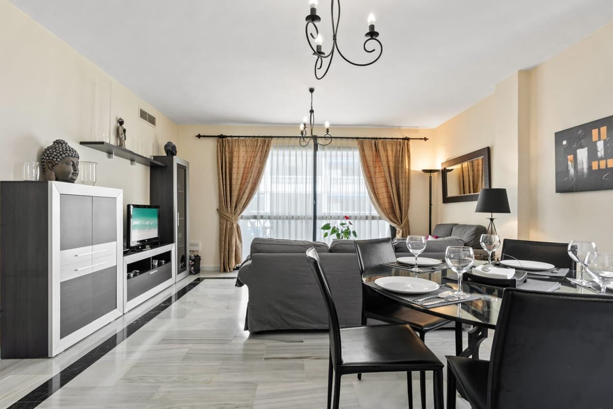 Middle Floor Apartment in Puerto Banús — photo 5 of 10