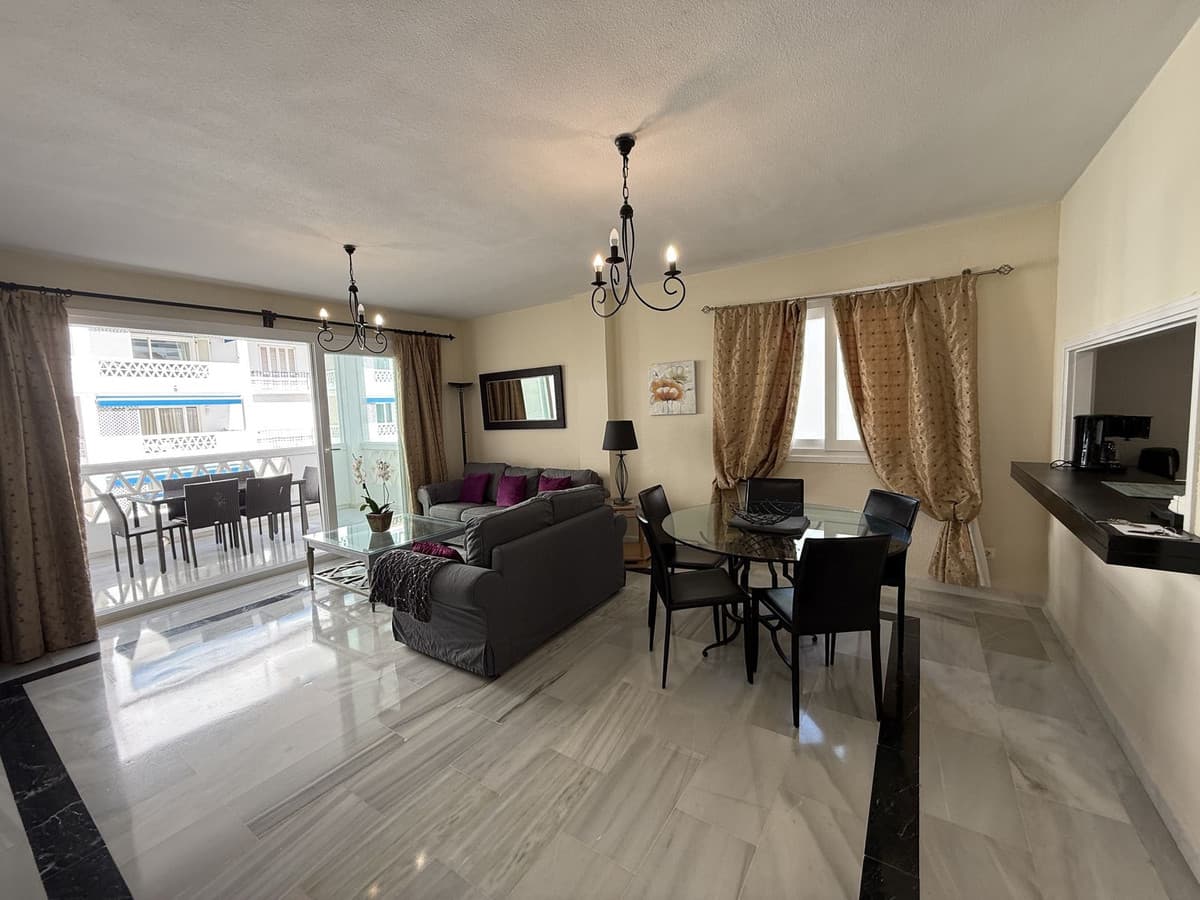 Middle Floor Apartment in Puerto Banús — photo 7 of 10