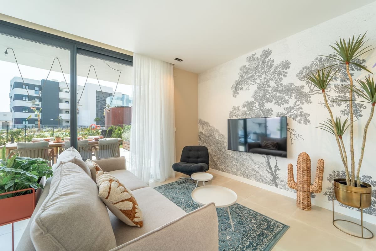 Ground Floor Apartment in Higueron — photo 2 of 10
