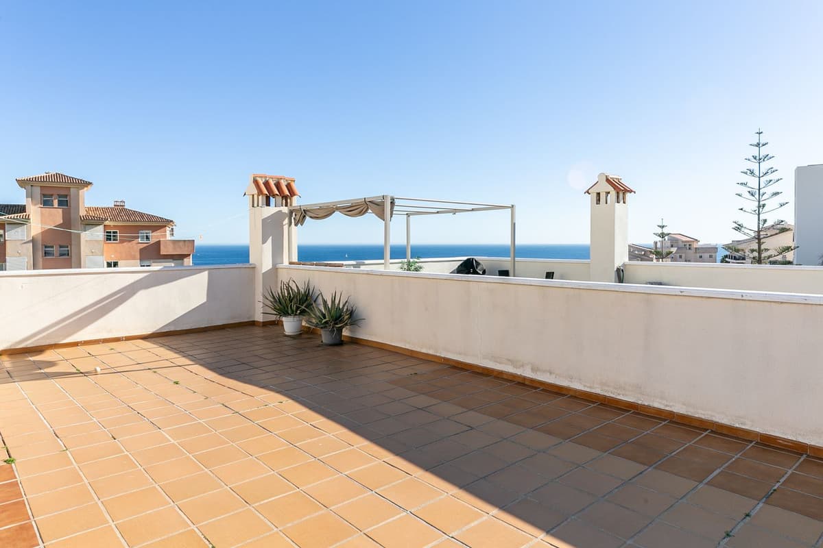 Penthouse Duplex in Torrequebrada — photo 5 of 10