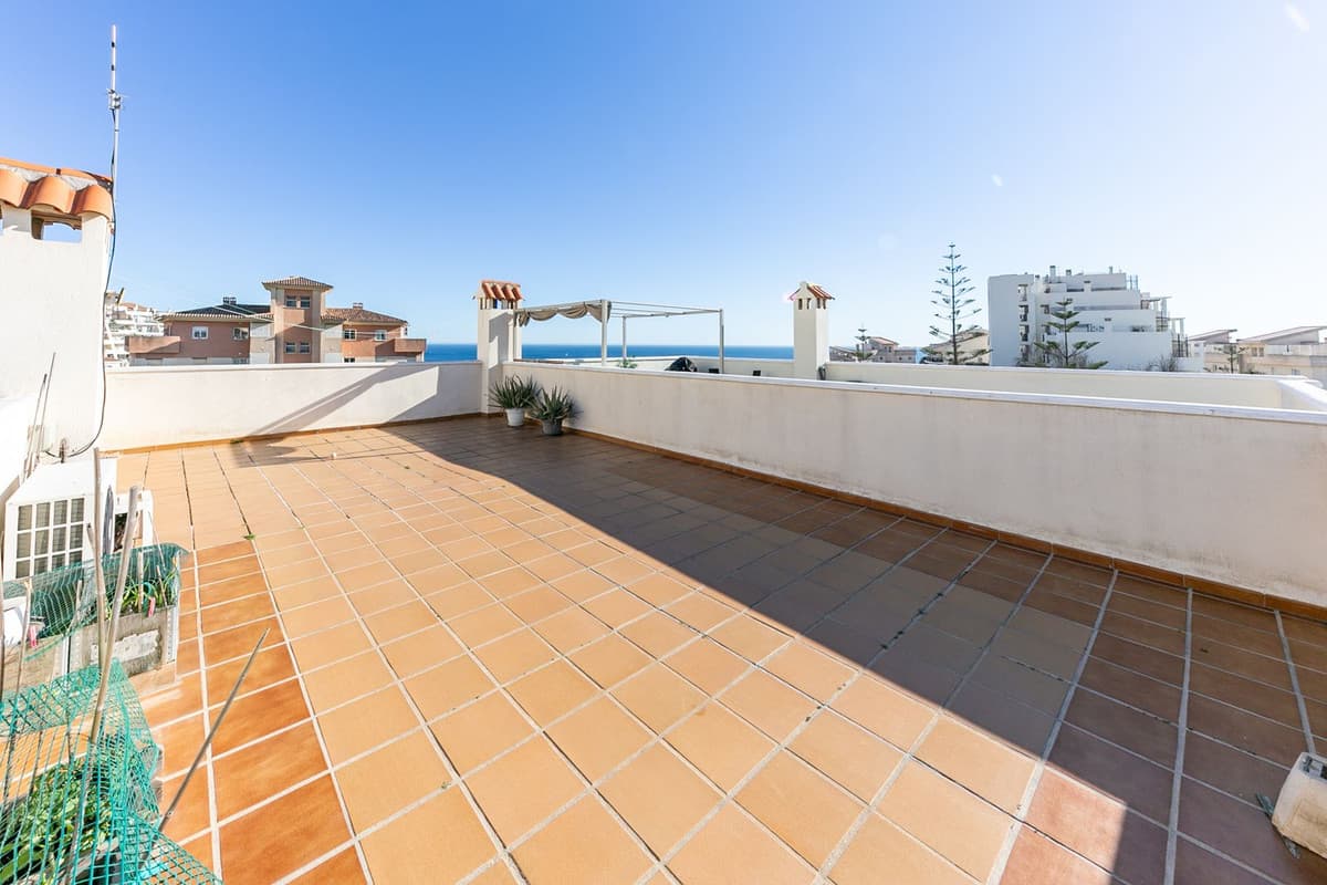 Penthouse Duplex in Torrequebrada — photo 6 of 10
