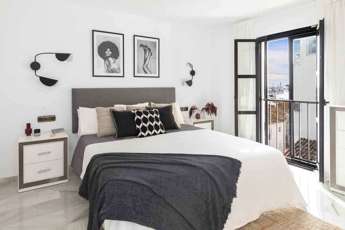 Middle Floor Apartment in Puerto Banús — photo 2 of 10