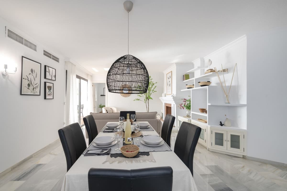 Middle Floor Apartment in Puerto Banús — photo 9 of 10