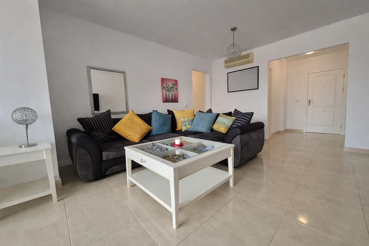 Ground Floor Apartment in La Duquesa — photo 3 of 10