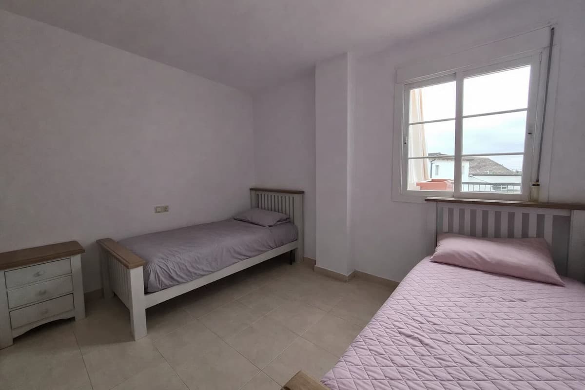 Ground Floor Apartment in La Duquesa — photo 9 of 10